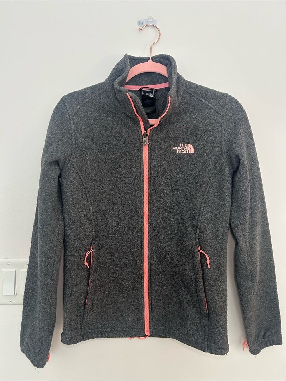 The North Face Women’s Small Gray Pink Full Zip Fleece Jacket Zip Pockets